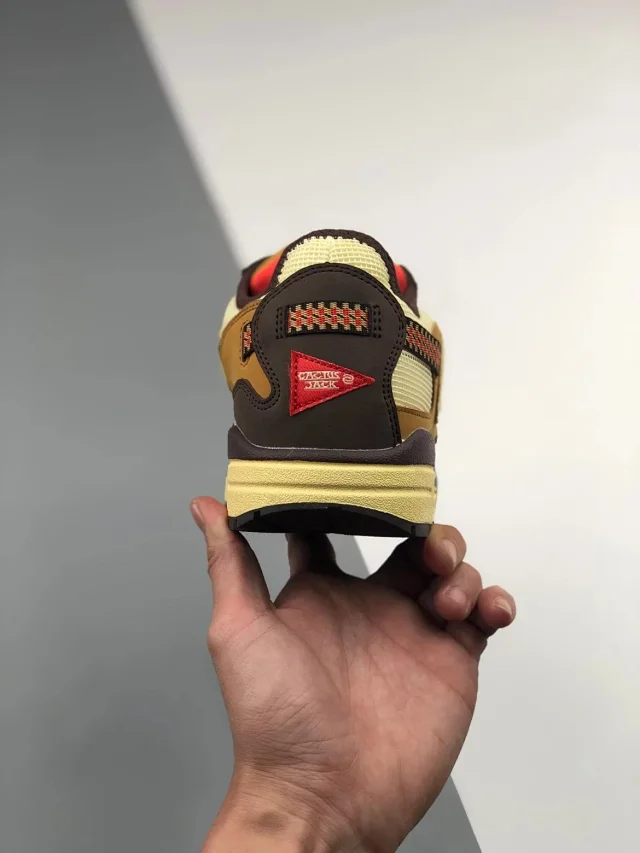 Nike Multiple sneaker models product detail image 8