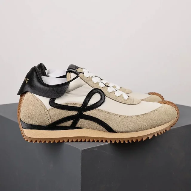 Loewe Sneakers Flow Runner product detail image 3