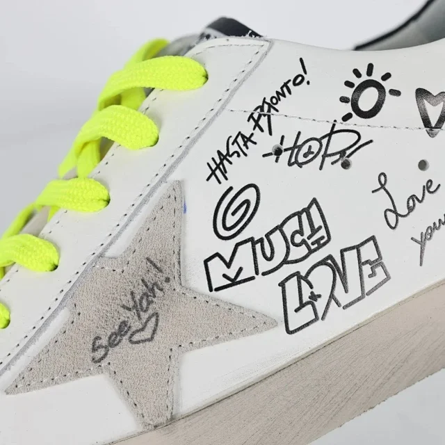 Golden Goose Sneakers Distressed star-appliqué low-top product detail image 4