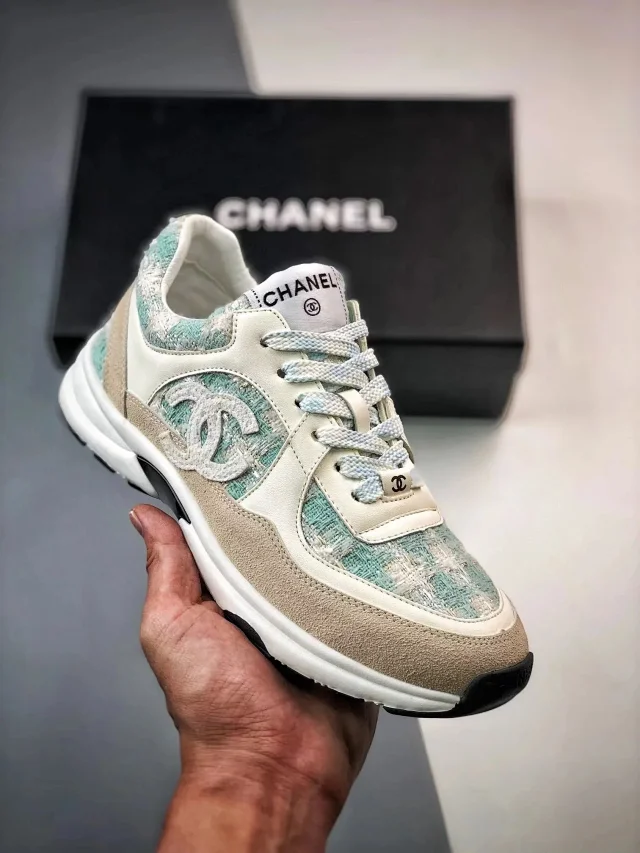 Chanel Sneakers Low-Top Knit Chunky with Interlocking CC Logo product detail image 1