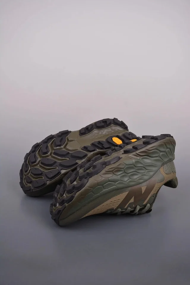 New Balance Sneakers Fresh Foam X More v3 product detail image 3