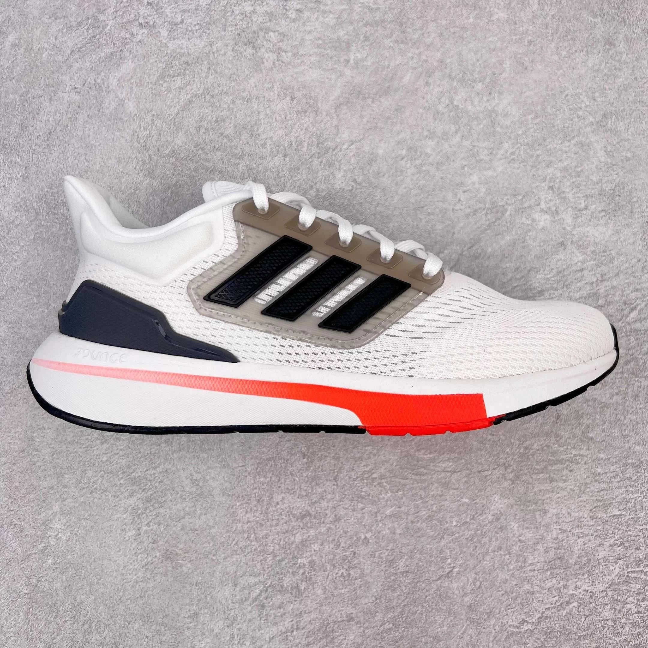 Adidas Sneakers EQ21 Run — White, gray, and red