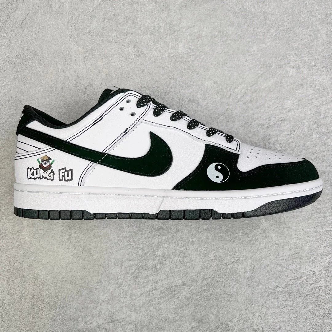Nike Sneakers Dunk Low custom low-top — Black and white gossip