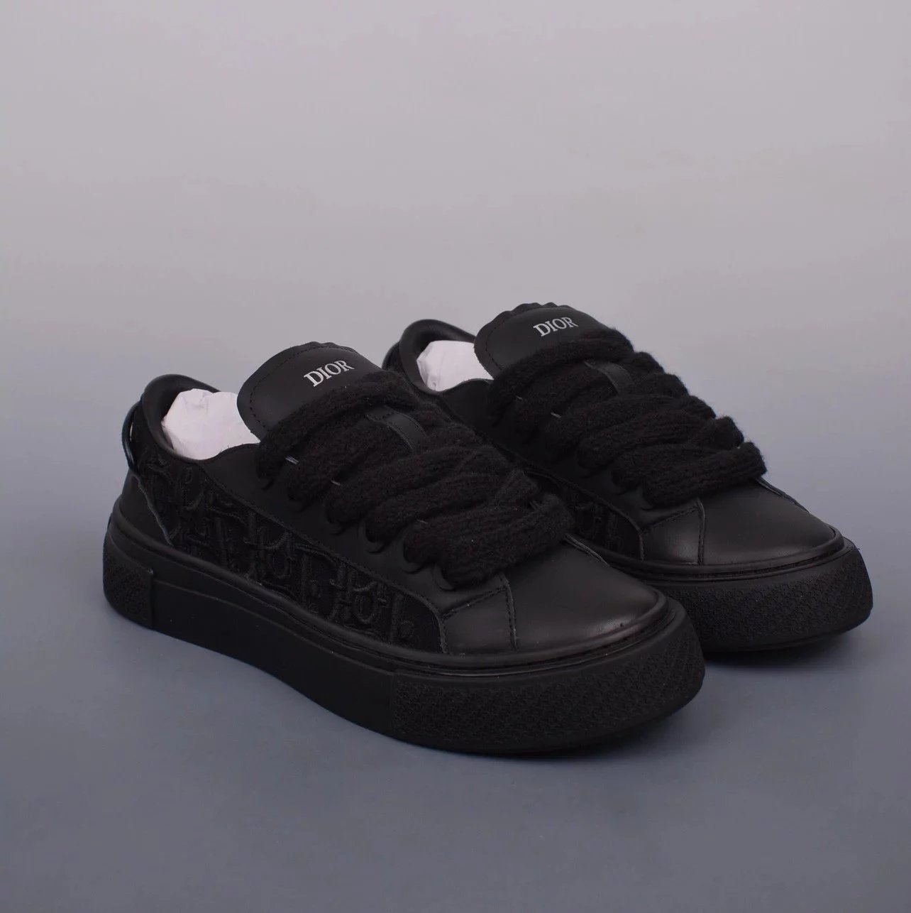 Dior Sneakers B33 Low-Top — Black Warrior, leather surface