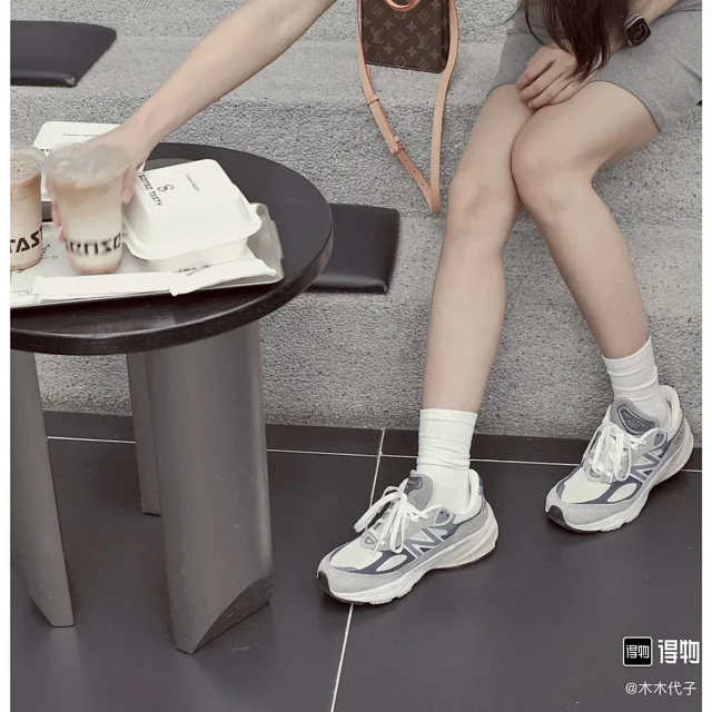 New Balance Sneakers 990v6 product detail image 9