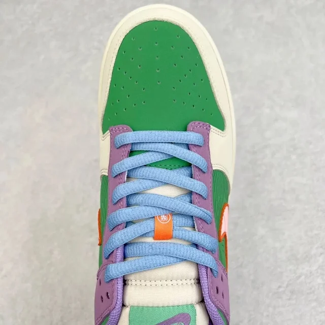 Nike Sneakers Dunk Low product detail image 4