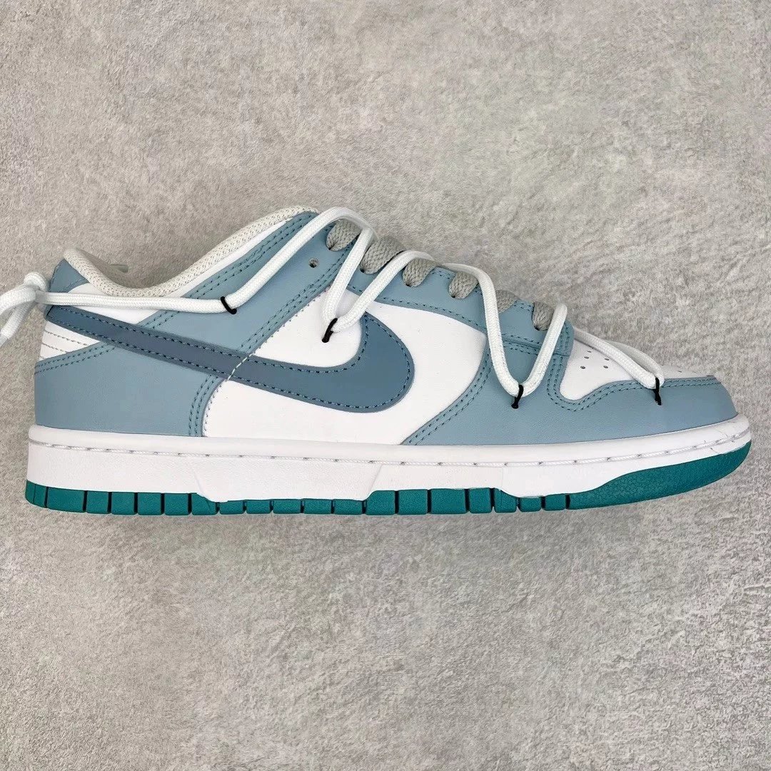 Nike Sneakers SB Dunk Low Deconstruction — Pale blue