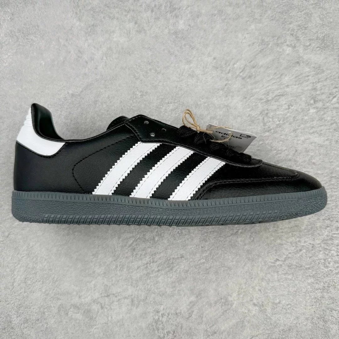 Adidas Sneakers Bermuda three-stripe low-top — Black 1