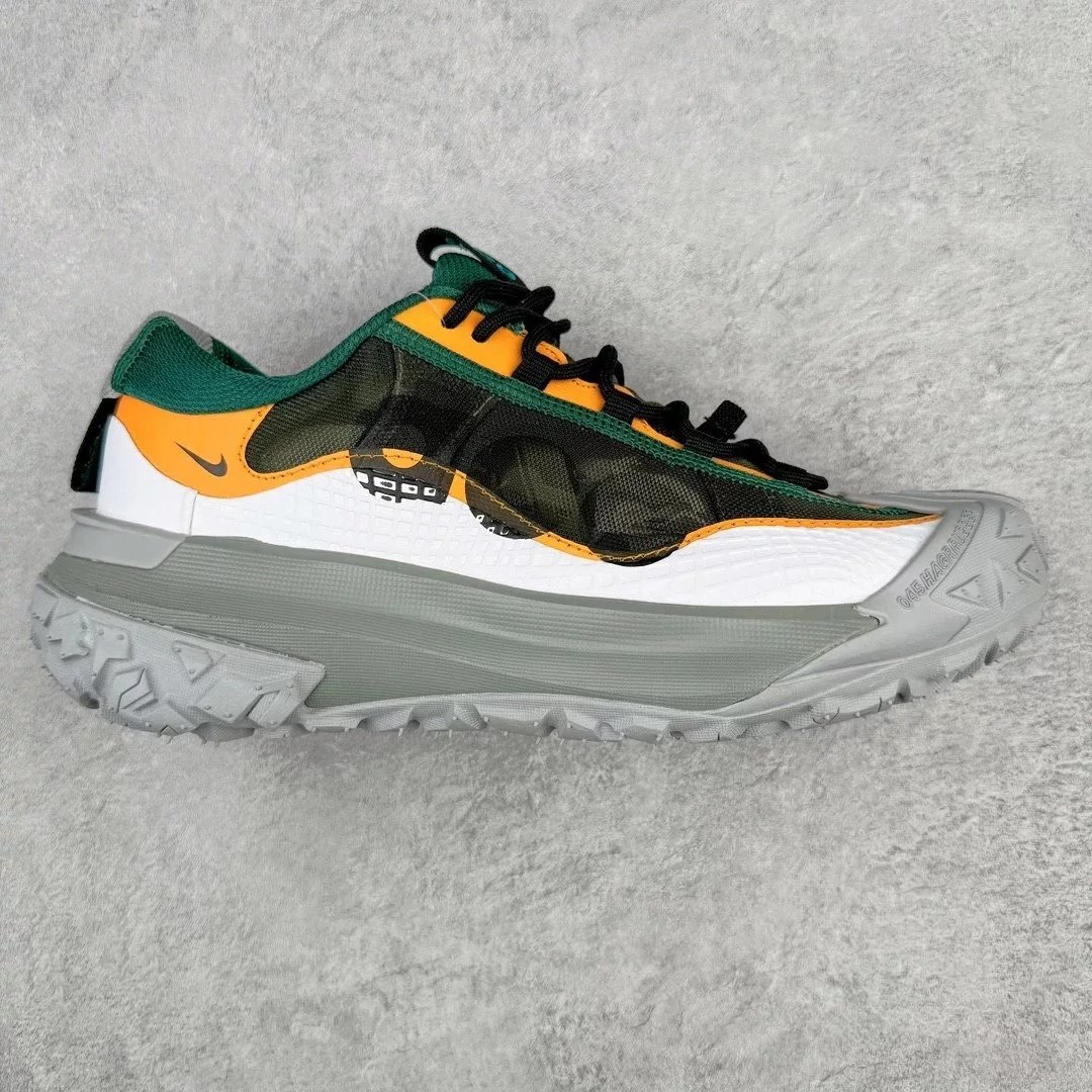 Nike Sneakers ACG Mountain Fly Low SE Trail — White yellow green