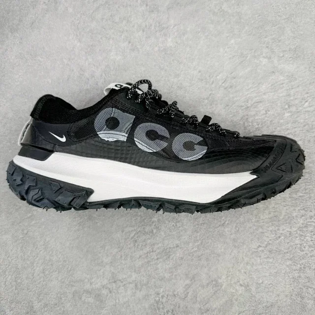 Nike Sneakers ACG Mountain Fly Low SE Trail product detail image 1