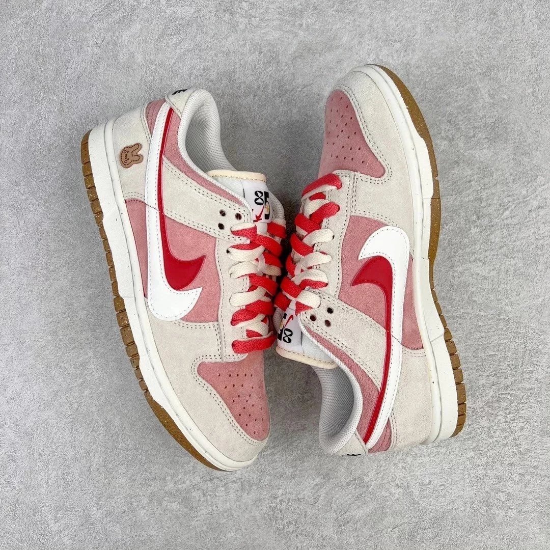 Nike Sneakers Dunk Low SE 85 Double Hook Deconstruction — Rabbit cookies, pink and white