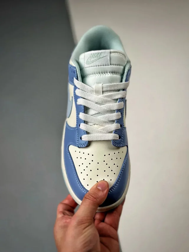 Nike Sneakers Dunk Low Retro product detail image 9