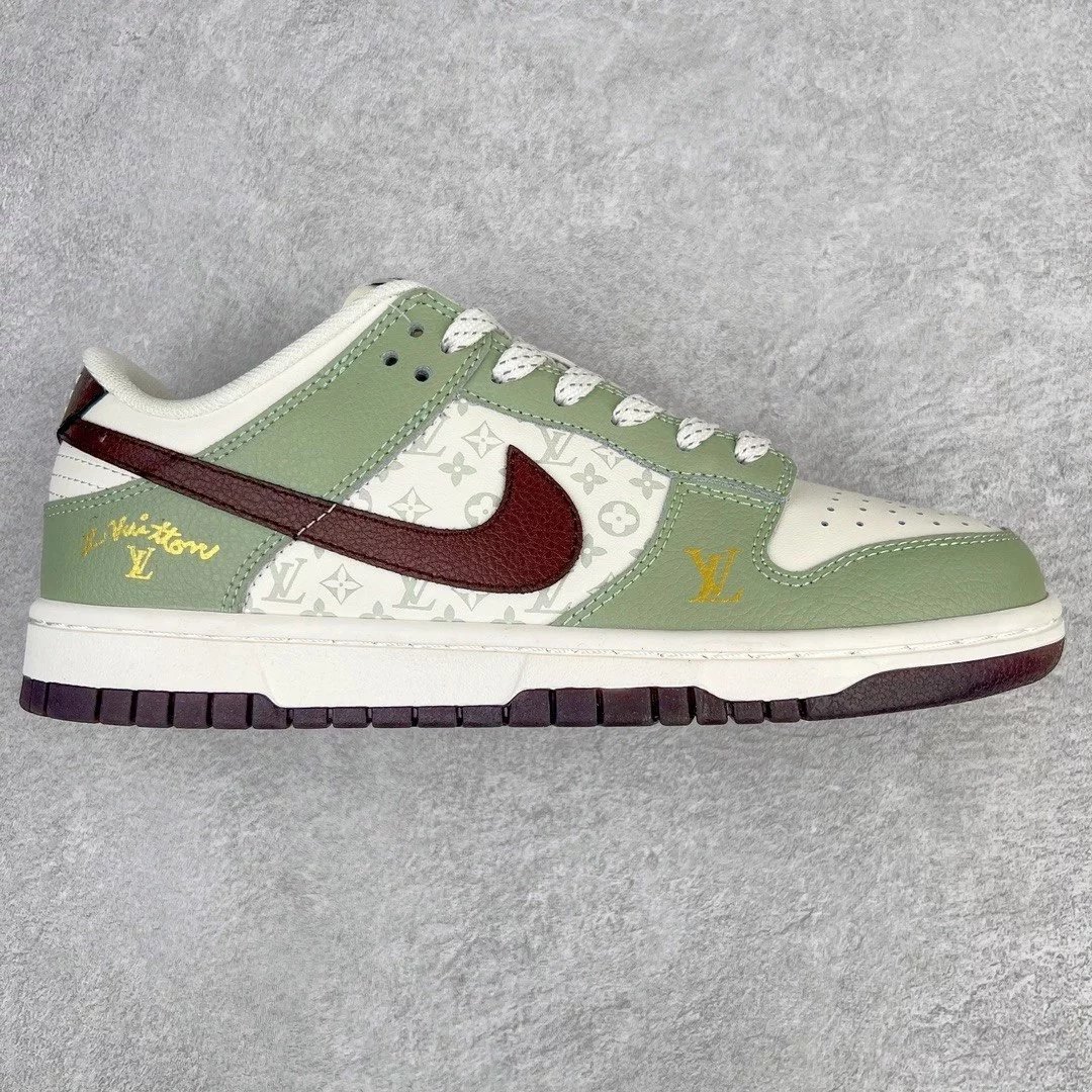 Nike Sneakers Dunk Low custom low-top — White and green