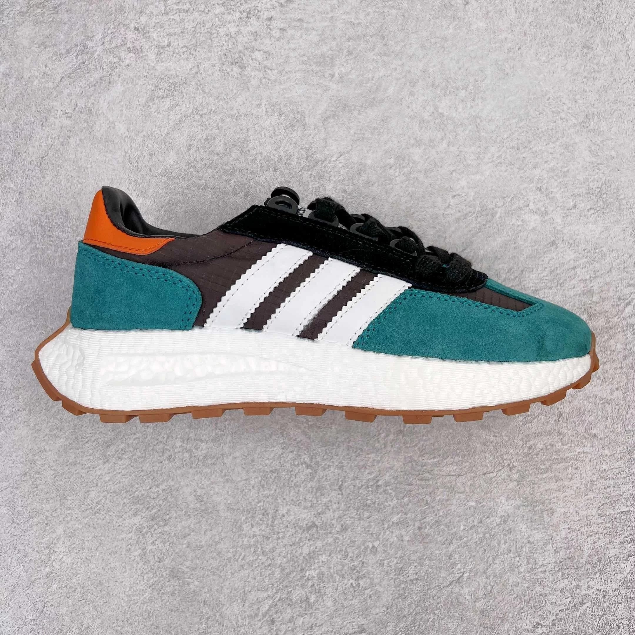 Adidas Sneakers Retropy E5 — green brown