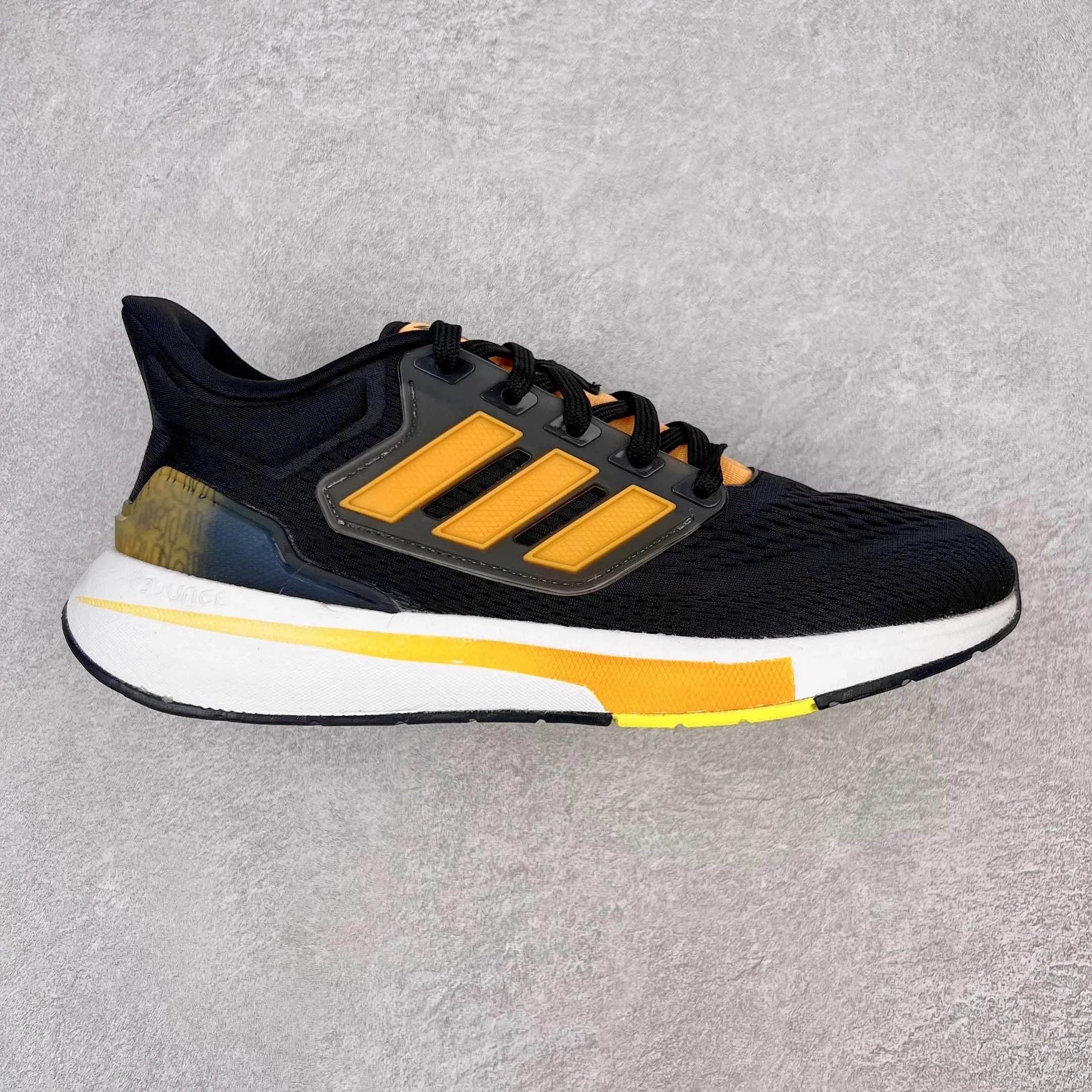 Adidas Sneakers EQ21 Run — Black and yellow