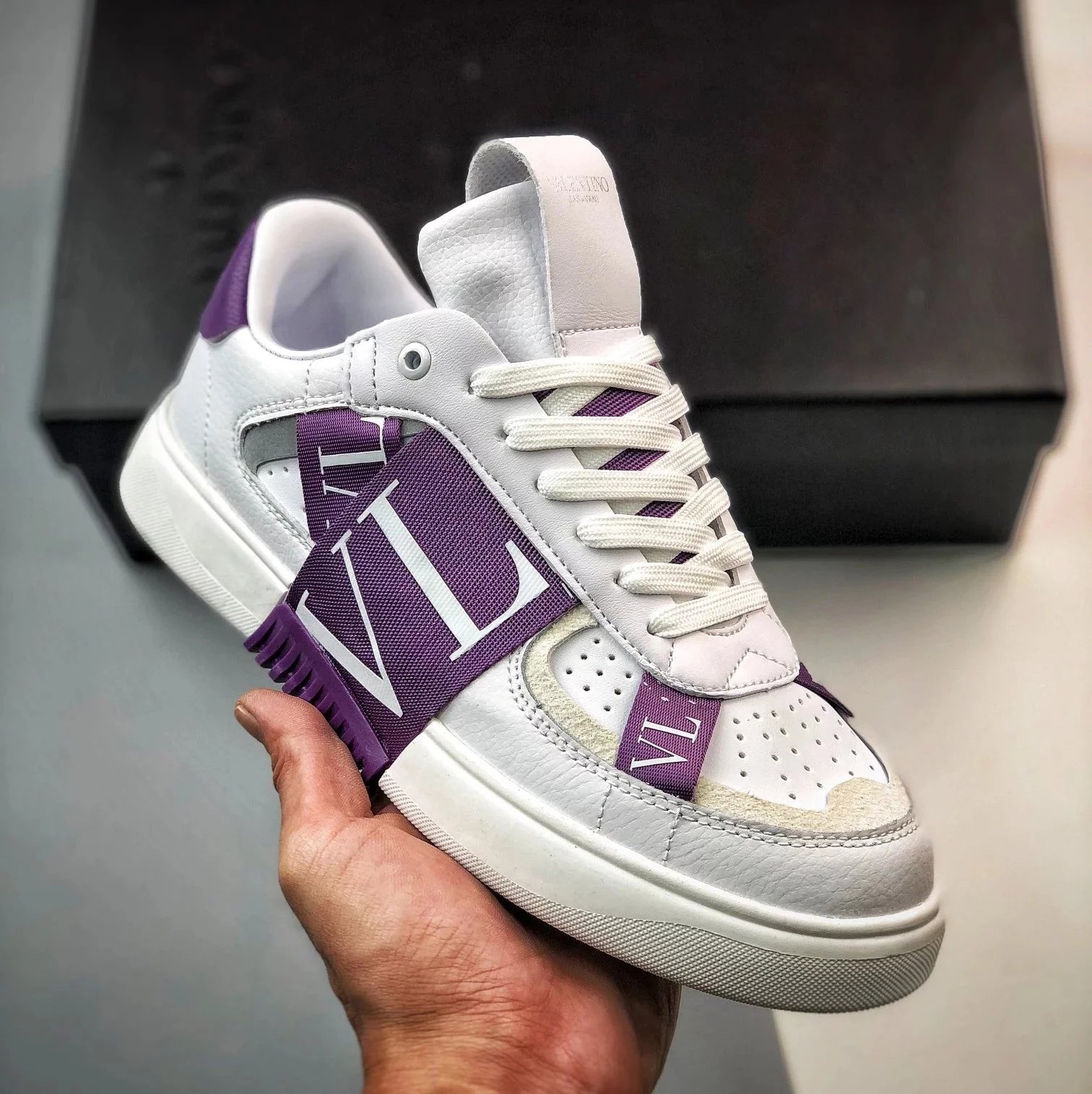 Valentino Garavani Sneakers VL7N — purple