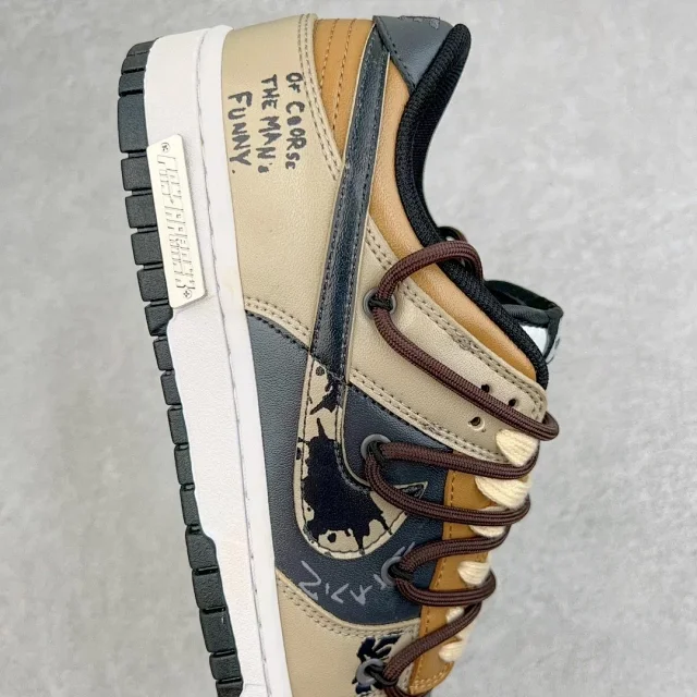 Nike Sneakers SB Dunk Low Deconstruction product detail image 6