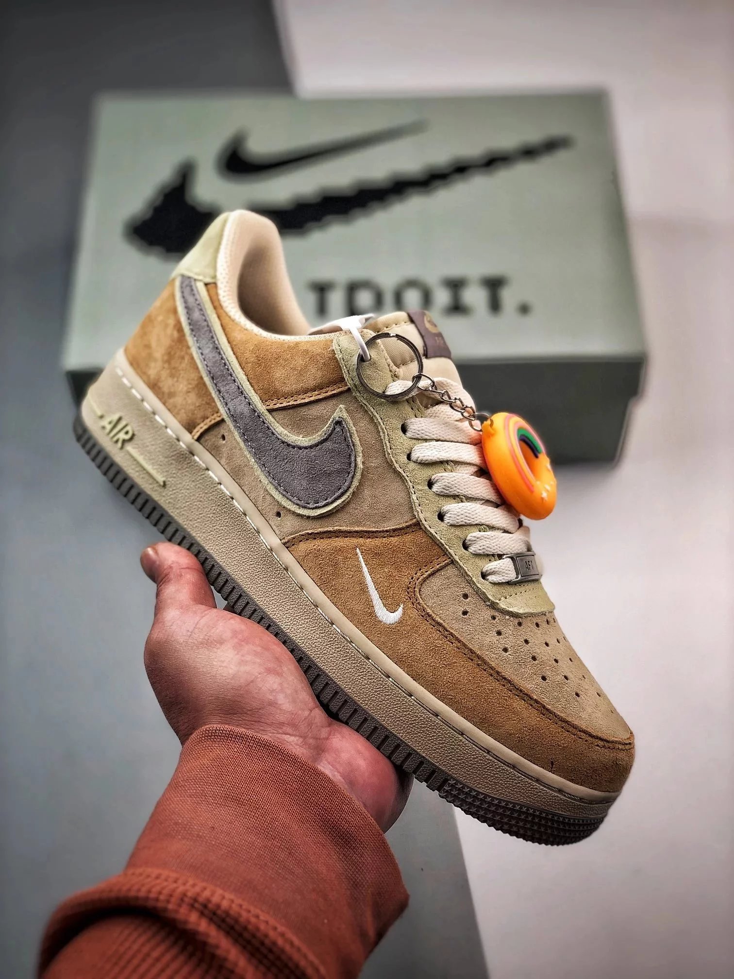 Nike Sneakers Air Force 1 Low — Bagel brown suede