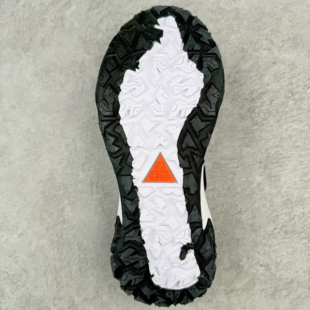 Nike Sneakers ACG Mountain Fly Low SE Trail product detail image 9