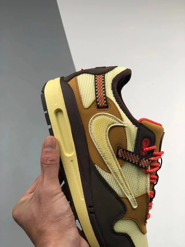 Nike Multiple sneaker models product detail image 9