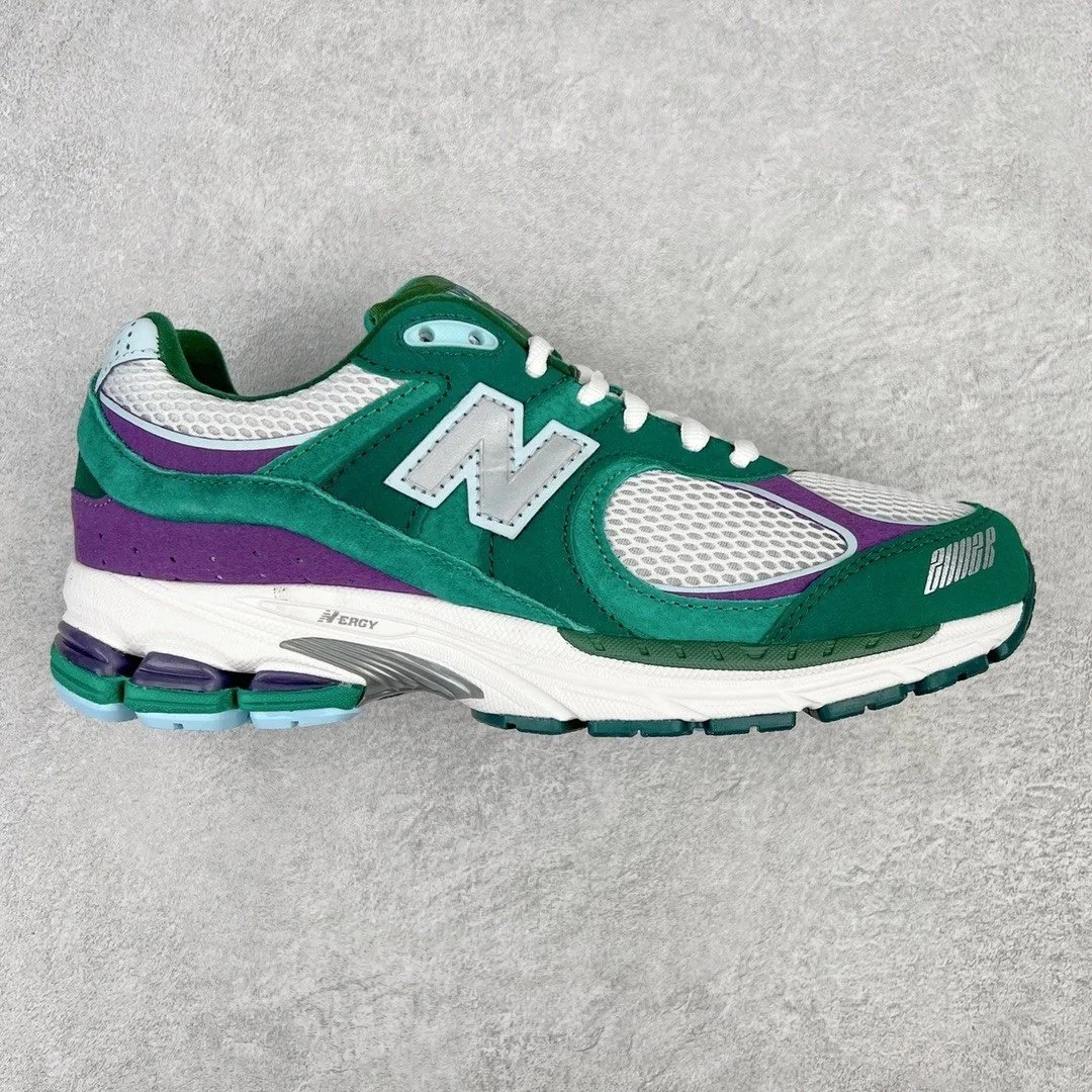 New Balance Sneakers 2002R — Purple green