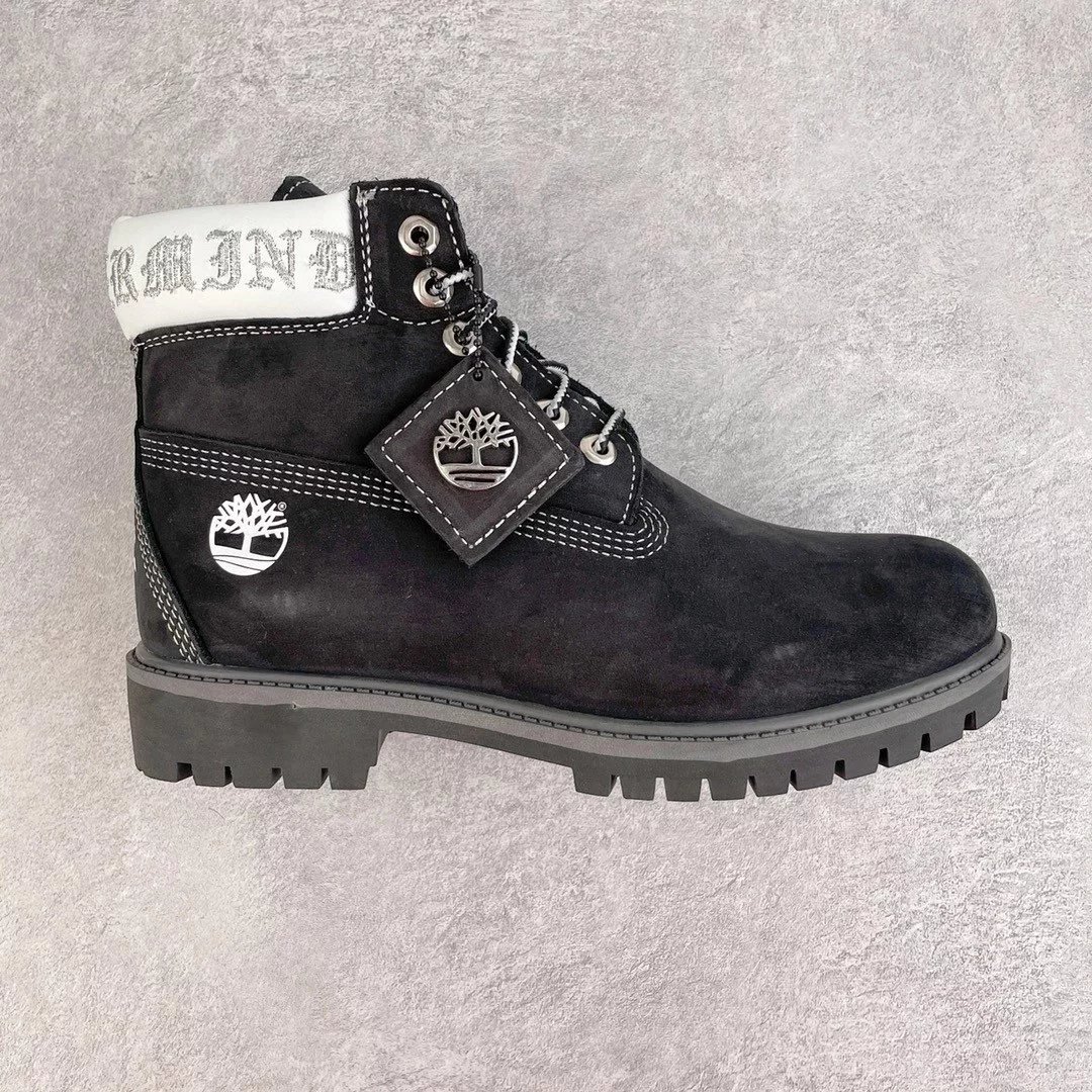 Timberland Boots Lace-Up Ankle with Lug Soles — Black and white