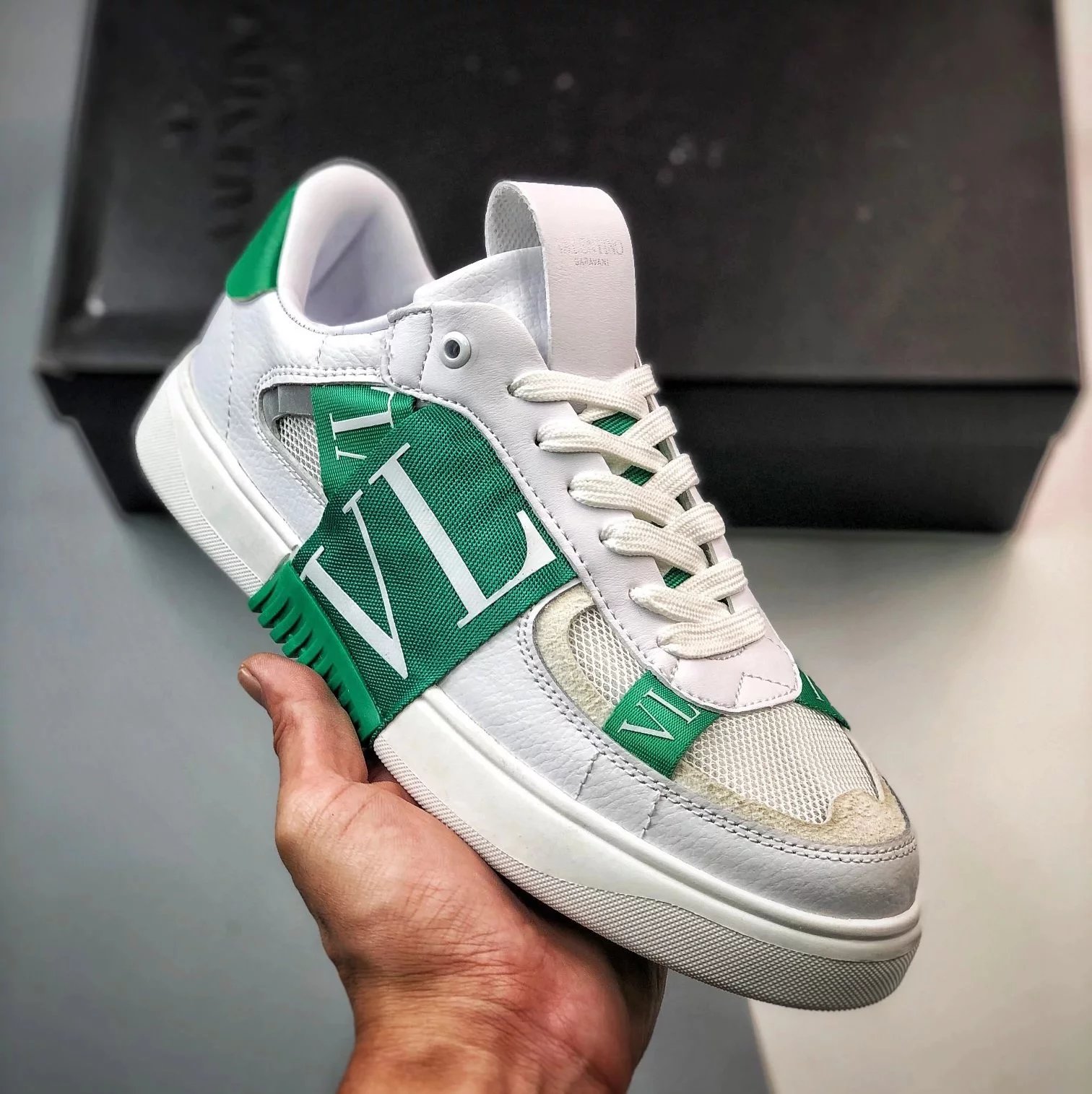 Valentino Garavani Sneakers VL7N — Green