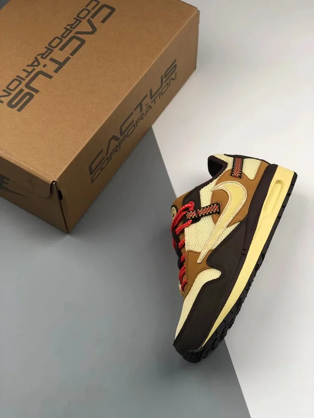 Nike Multiple sneaker models product detail image 3