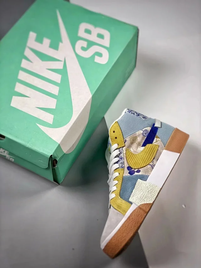 Nike Sneakers Air Force 1 High product detail image 3