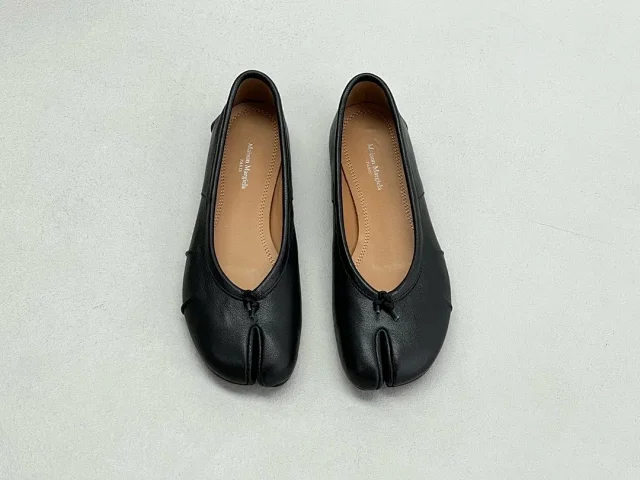 Maison Margiela Leather Shoes Tabi split-toe ballet flats product detail image 5