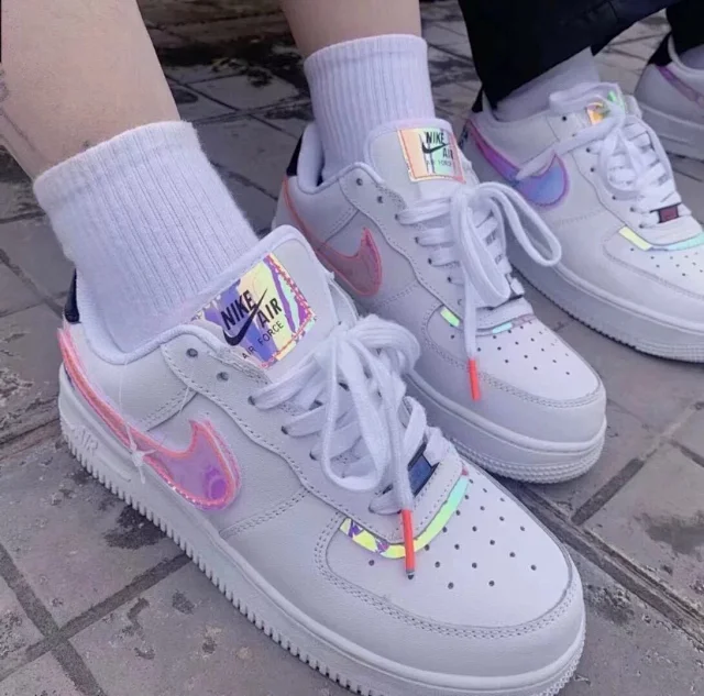 Nike Sneakers Air Force 1 low-top with graphic Swoosh designs product detail image 3