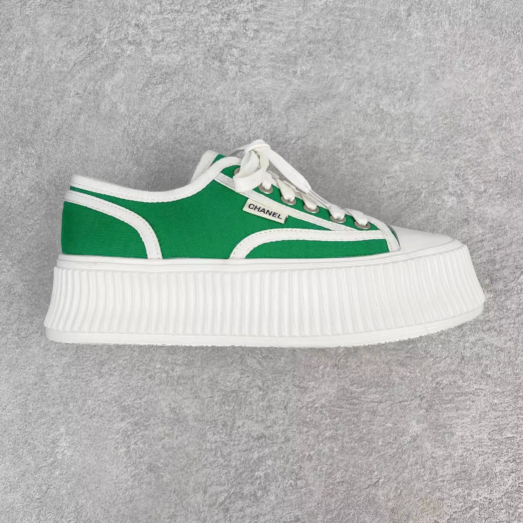 Chanel Sneakers Platform Tweed — Green
