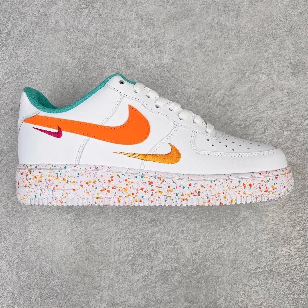 Nike Sneakers Air Force 1 '07 Low — white orange double hook