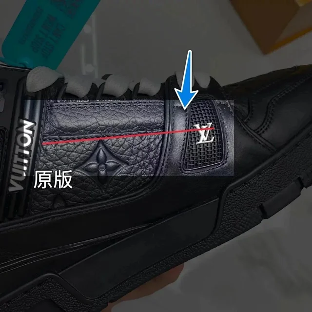 Louis Vuitton Sneakers Monogram Leather Low-Top product detail image 3