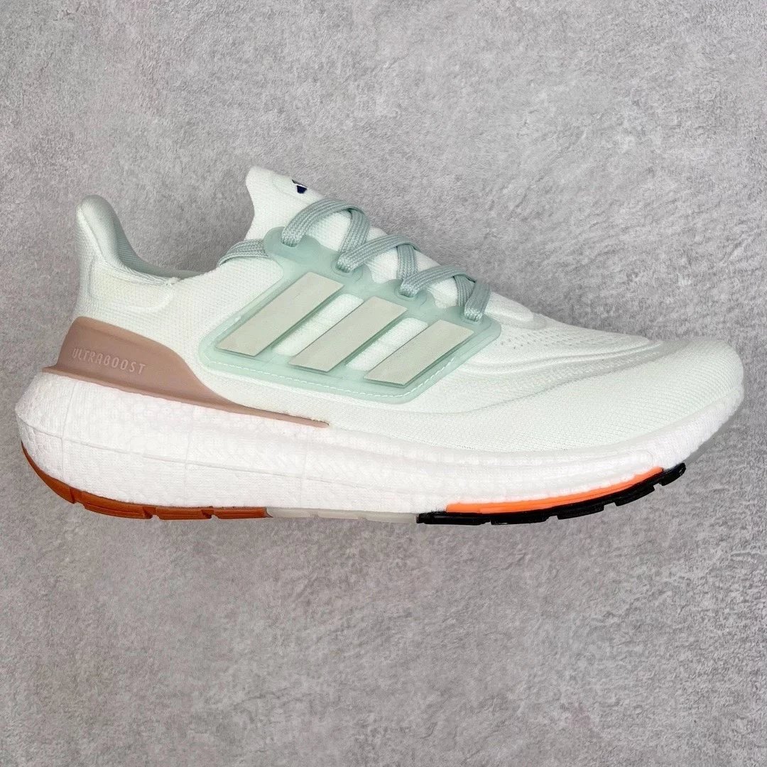Adidas Sneakers Ultraboost Light — Mint green