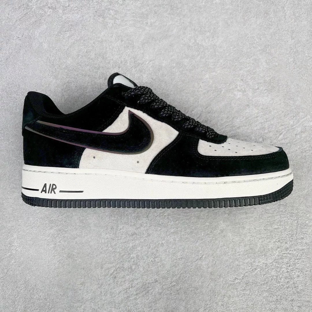 Nike Sneakers Air Force 1 Low Graphic — Black and white