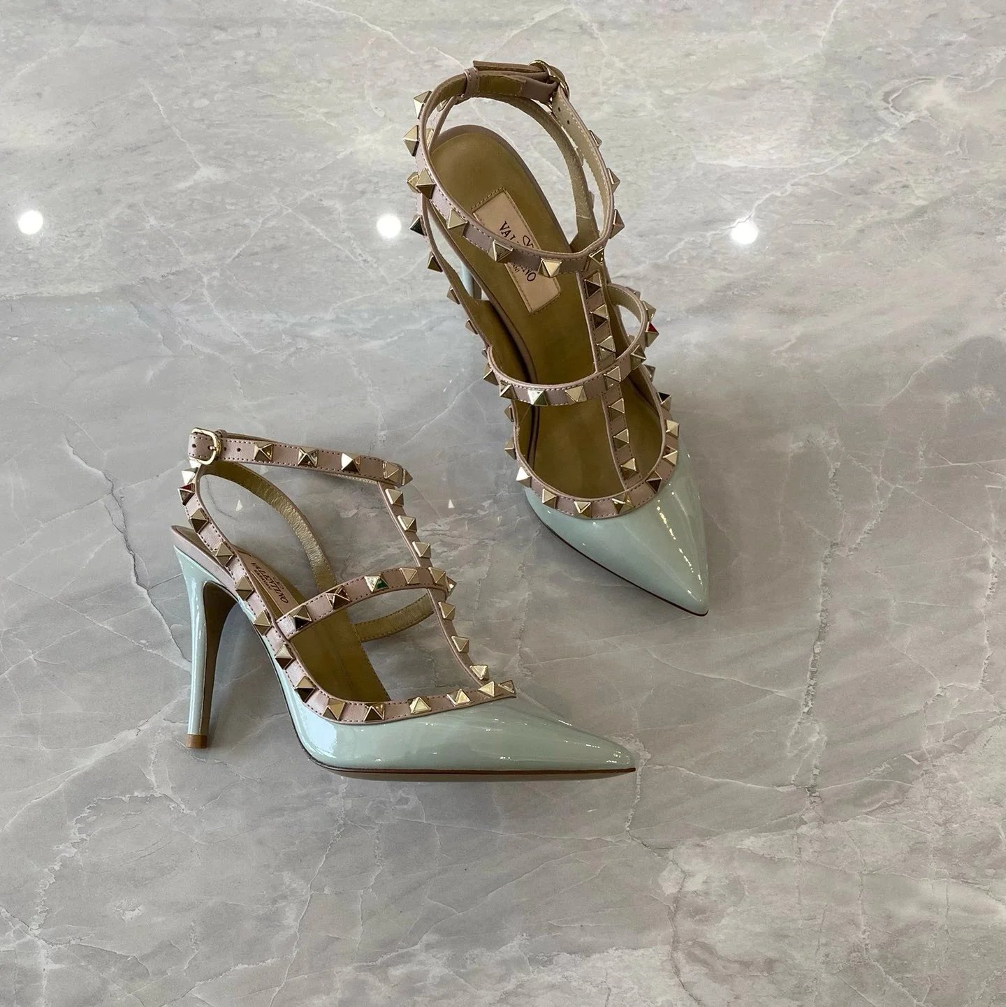 Valentino Garavani Casual Shoes Pointed-Toe Studded Ballet Flats — High-Heeled Second-Ring Smoky Blue Patent Leather