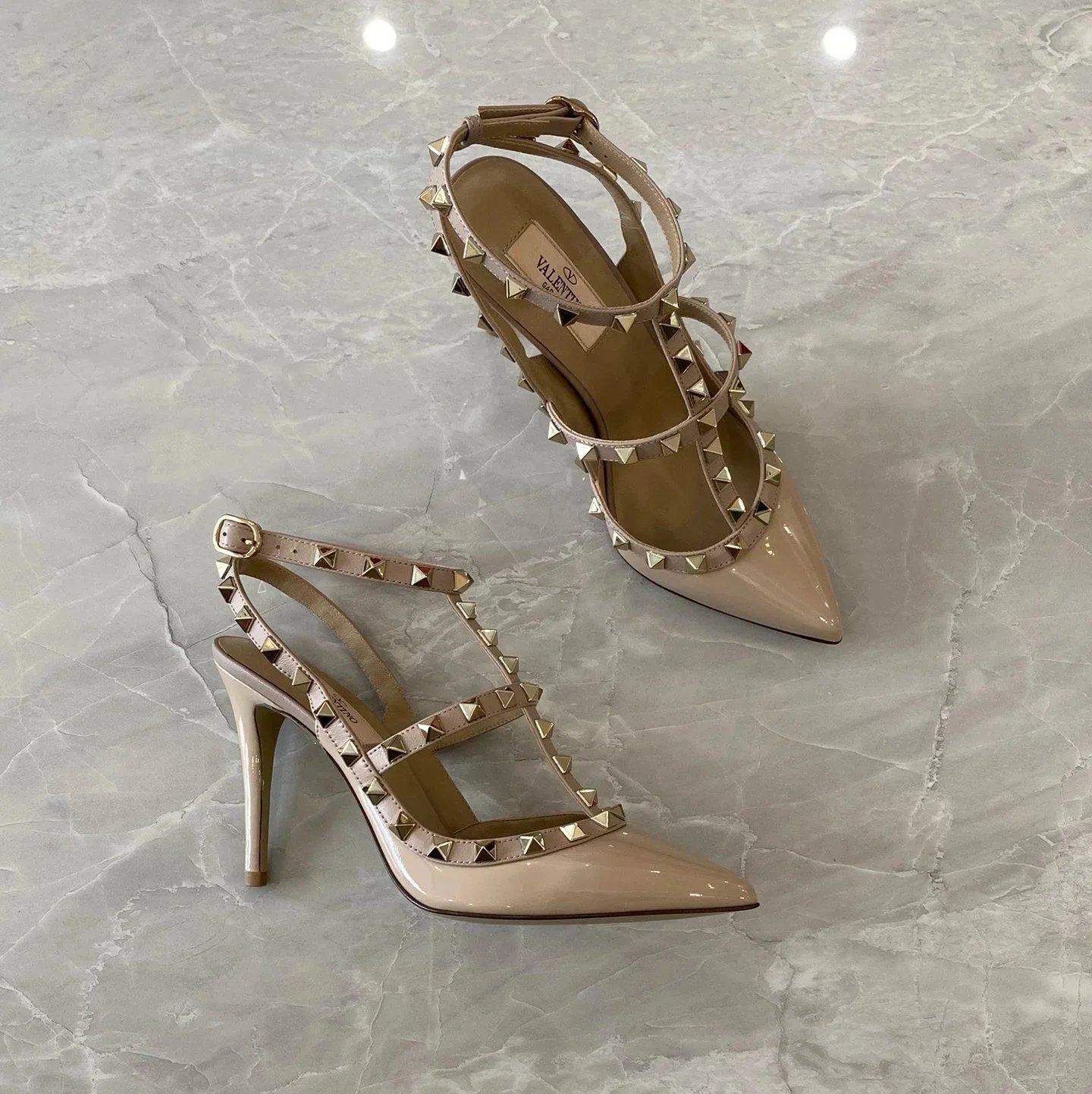 Valentino Garavani Casual Shoes Pointed-Toe Studded Ballet Flats — High-Heeled Two-Ring Nude Patent Leather
