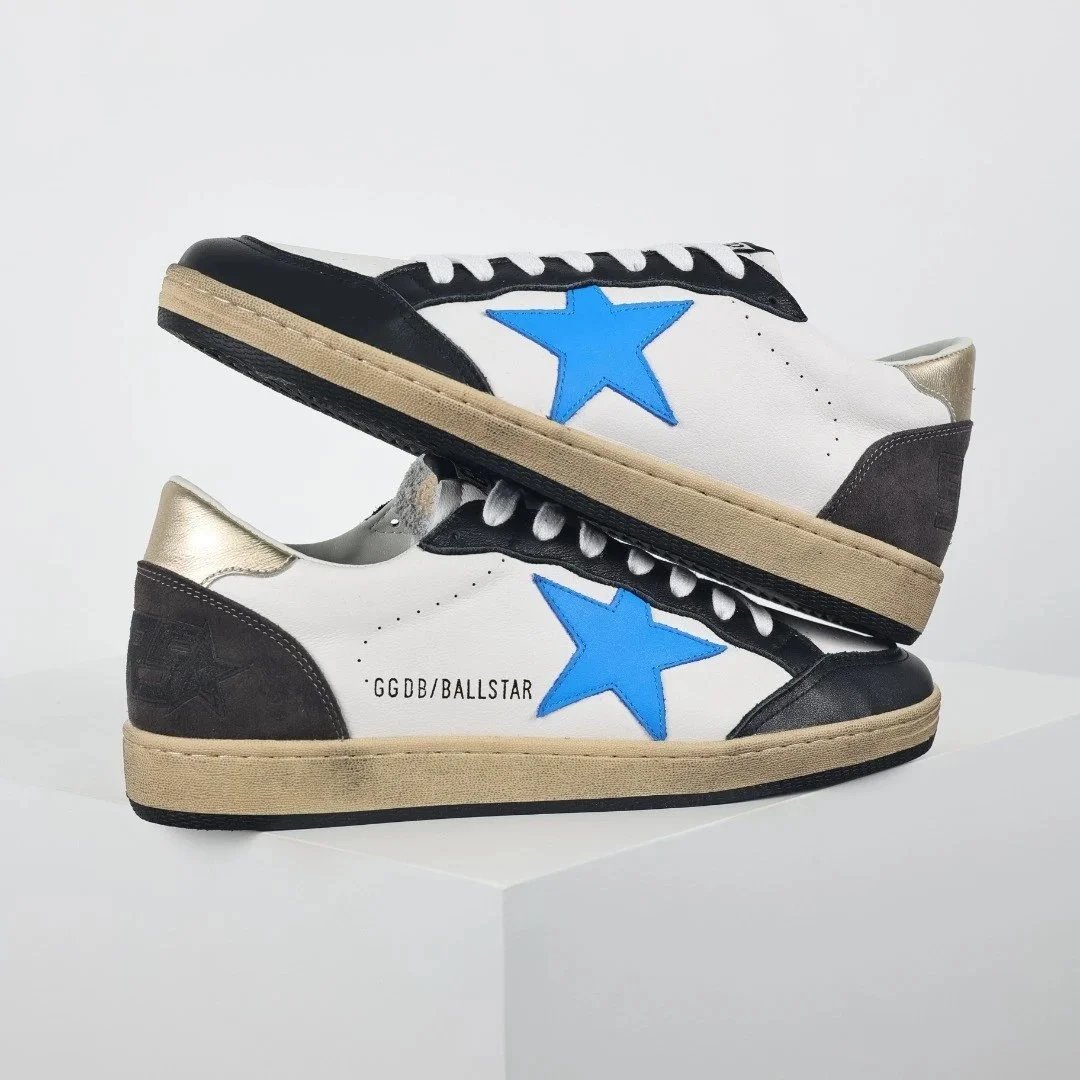 Golden Goose Sneakers Distressed star-appliqué low-top — White Blue Star Black