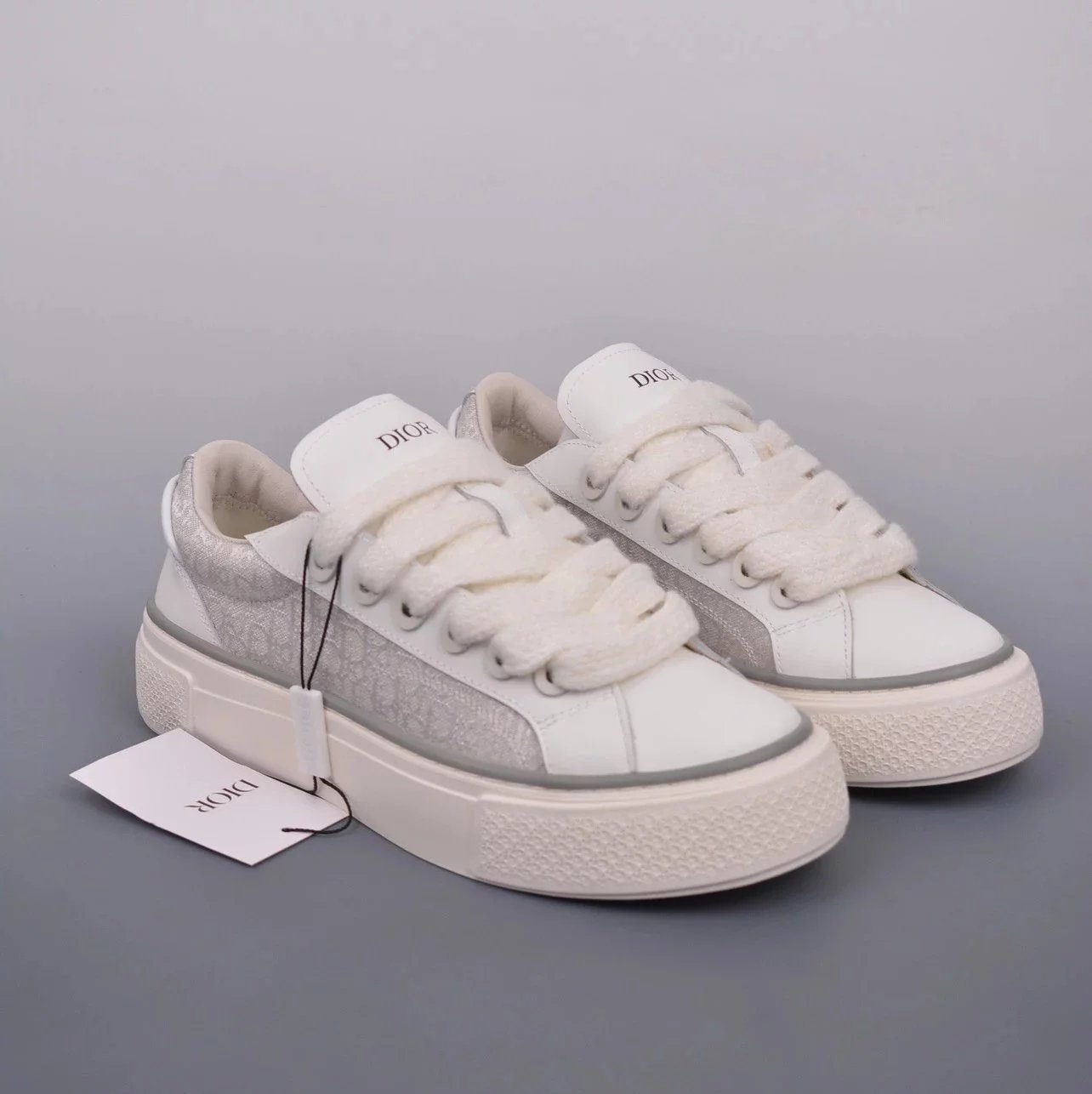 Dior Sneakers B33 Low-Top — white leather