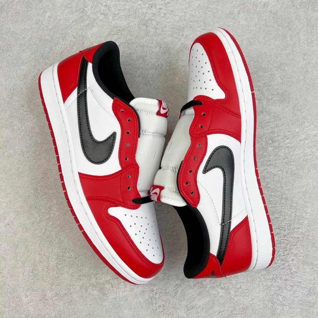 Nike Sneakers Air Jordan 1 Low — Chicago