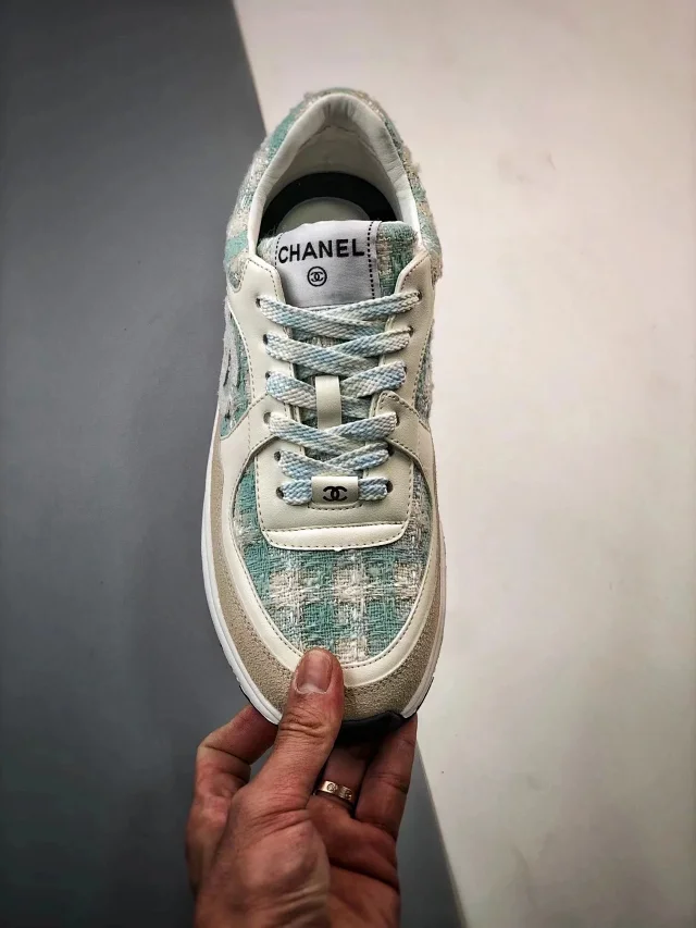 Chanel Sneakers Low-Top Knit Chunky with Interlocking CC Logo product detail image 2