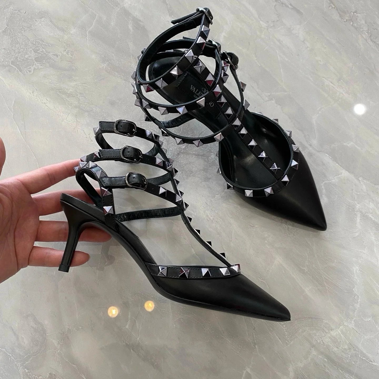 Valentino Garavani Casual Shoes Pointed-Toe Studded Ballet Flats — Middle Heel Tricyclic Black Sheepskin