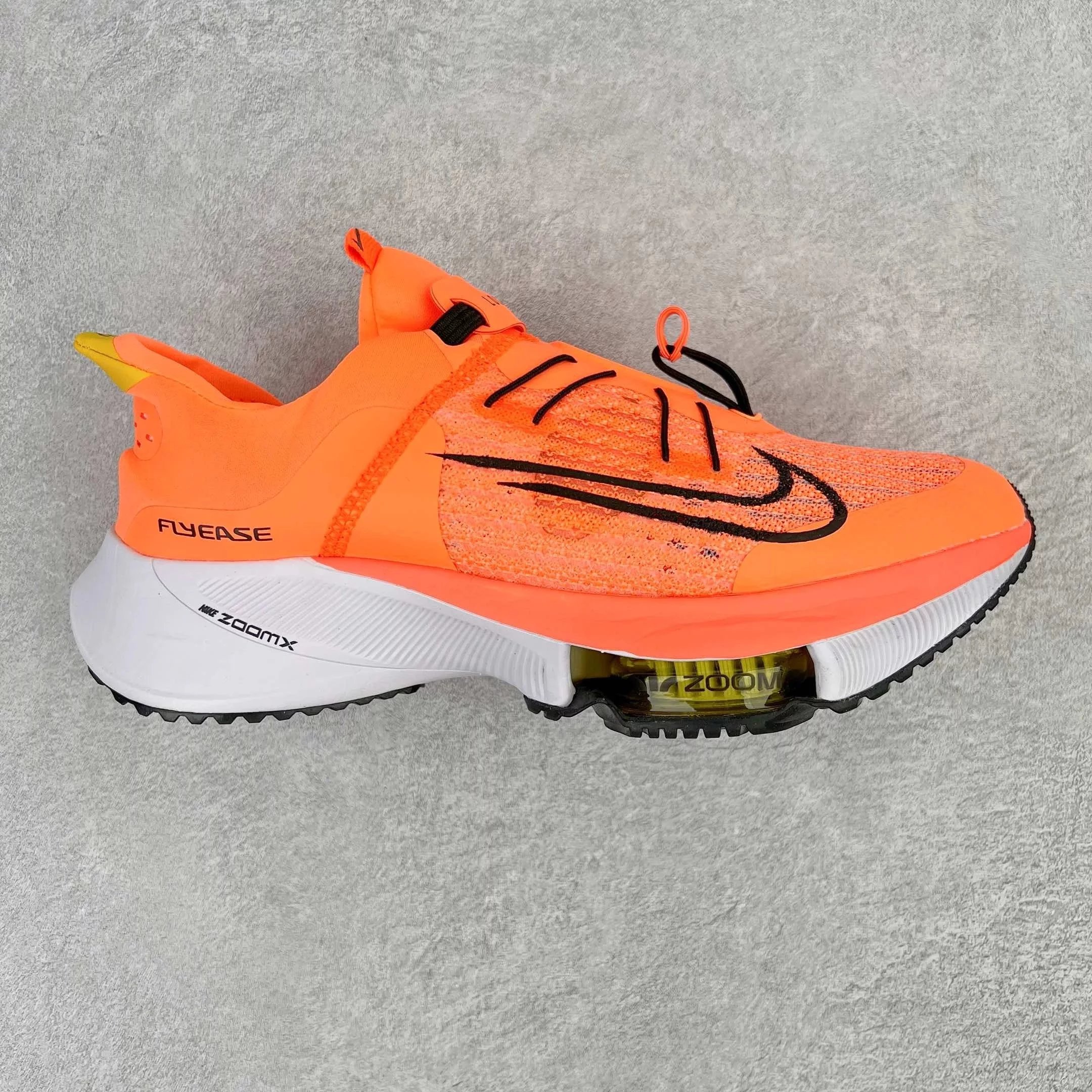Nike Sneakers Air Zoom Tempo NEXT% FlyEase — Black orange