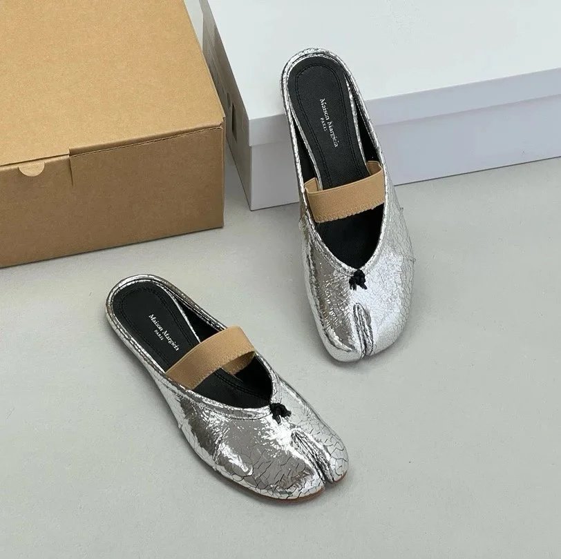 Maison Margiela Leather Shoes Tabi split-toe ballet flats — Strap Slippers