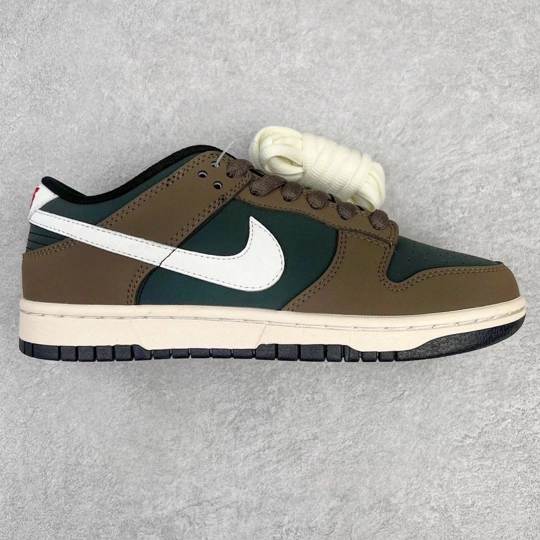 Nike Sneakers Dunk Low — Black and gray