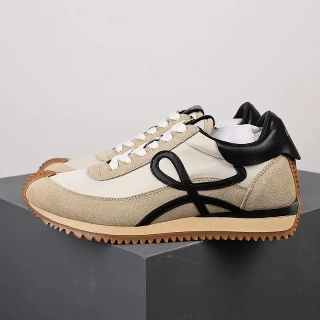 Loewe Sneakers Flow Runner product detail image 1