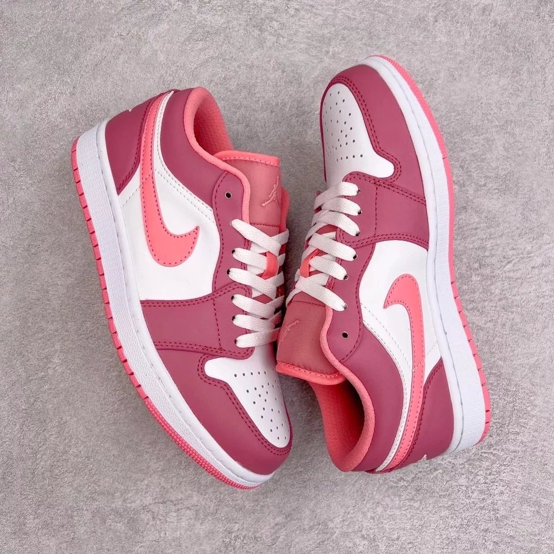 Nike Sneakers Air Jordan 1 Low — Pink and white strawberry bear