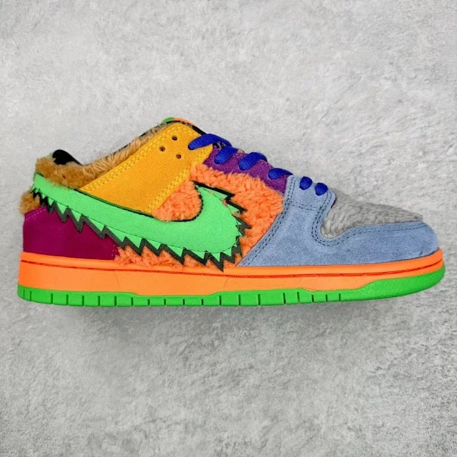 Nike Sneakers Dunk Low Custom Graphic product detail image 1