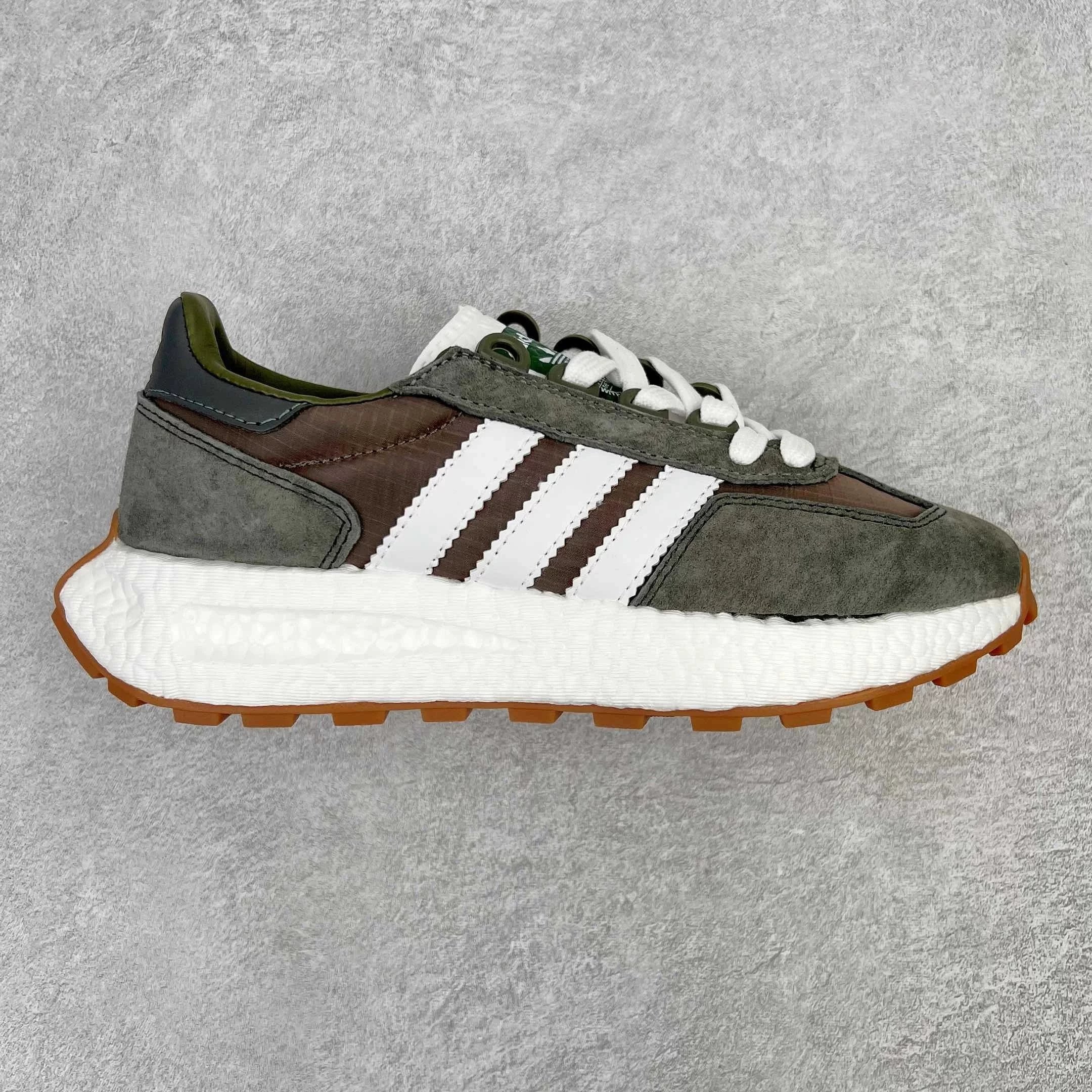 Adidas Sneakers Retropy E5 — Green brown